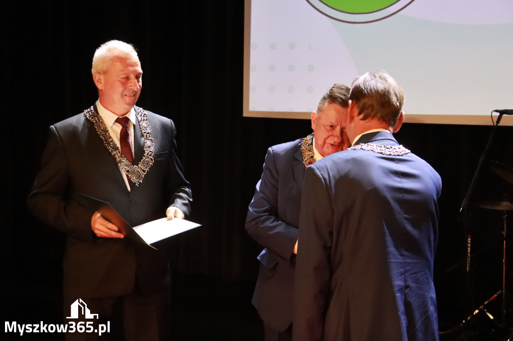 Fotorelacja I: Jubileusz 60-lecia CECH RZEMIOSŁ RÓŻNYCH MAŁEJ I ŚREDNIEJ PRZEDSIĘBIORCZOŚCI w Myszkowie