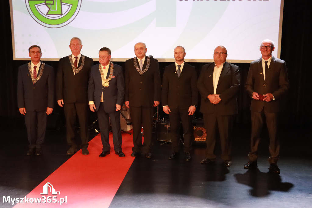 Fotorelacja I: Jubileusz 60-lecia CECH RZEMIOSŁ RÓŻNYCH MAŁEJ I ŚREDNIEJ PRZEDSIĘBIORCZOŚCI w Myszkowie