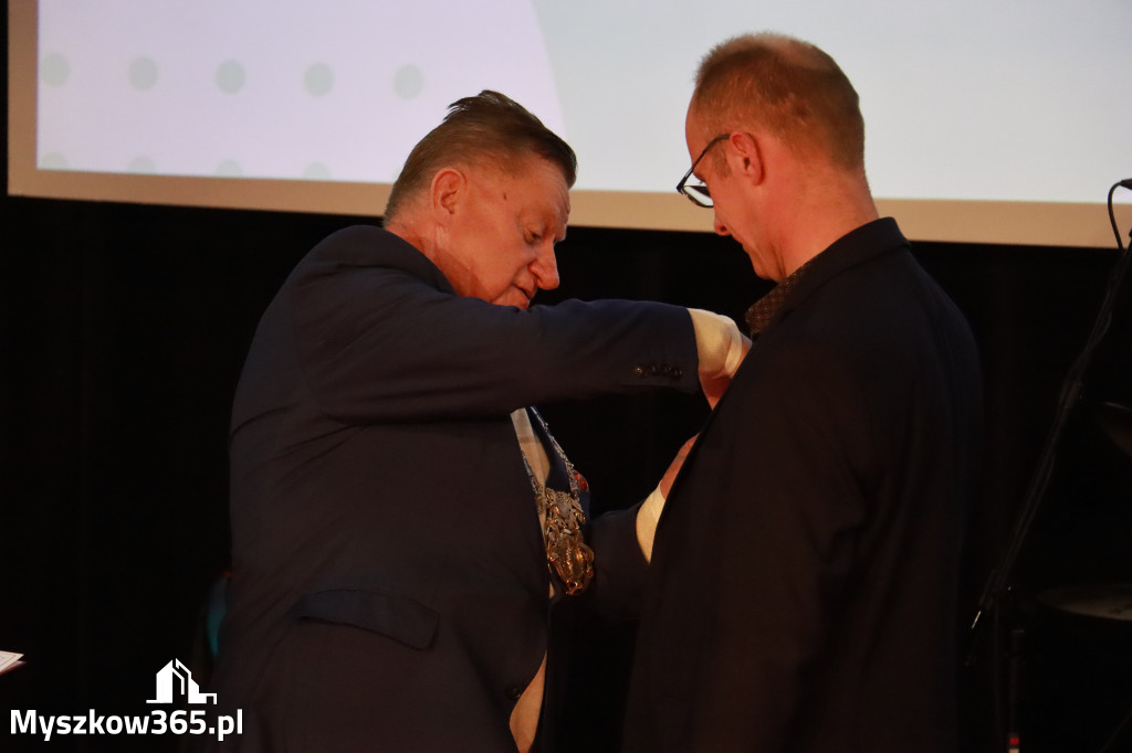 Fotorelacja I: Jubileusz 60-lecia CECH RZEMIOSŁ RÓŻNYCH MAŁEJ I ŚREDNIEJ PRZEDSIĘBIORCZOŚCI w Myszkowie