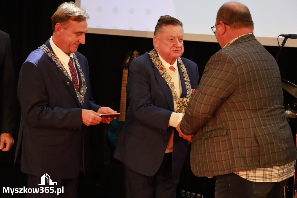 Fotorelacja I: Jubileusz 60-lecia CECH RZEMIOSŁ RÓŻNYCH MAŁEJ I ŚREDNIEJ PRZEDSIĘBIORCZOŚCI w Myszkowie