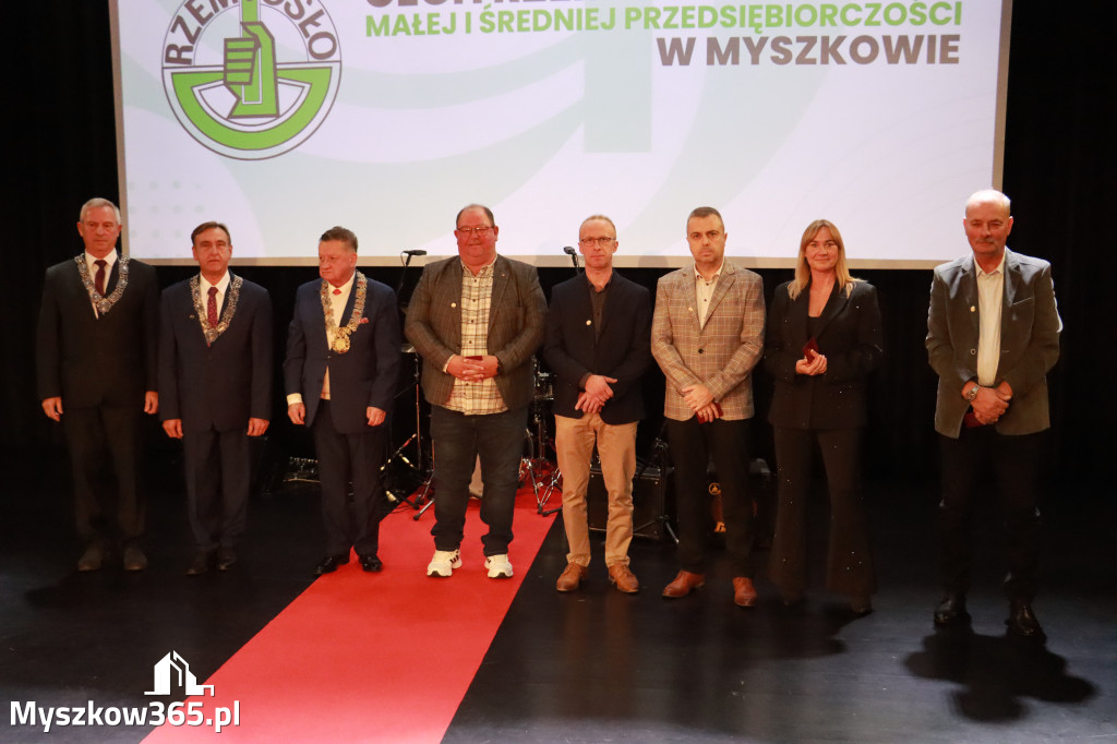 Fotorelacja I: Jubileusz 60-lecia CECH RZEMIOSŁ RÓŻNYCH MAŁEJ I ŚREDNIEJ PRZEDSIĘBIORCZOŚCI w Myszkowie