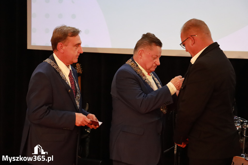 Fotorelacja I: Jubileusz 60-lecia CECH RZEMIOSŁ RÓŻNYCH MAŁEJ I ŚREDNIEJ PRZEDSIĘBIORCZOŚCI w Myszkowie