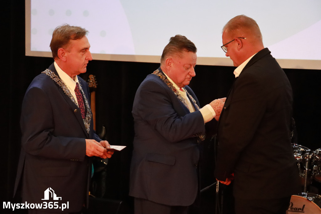 Fotorelacja I: Jubileusz 60-lecia CECH RZEMIOSŁ RÓŻNYCH MAŁEJ I ŚREDNIEJ PRZEDSIĘBIORCZOŚCI w Myszkowie