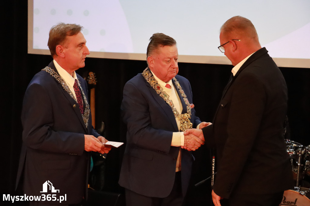 Fotorelacja I: Jubileusz 60-lecia CECH RZEMIOSŁ RÓŻNYCH MAŁEJ I ŚREDNIEJ PRZEDSIĘBIORCZOŚCI w Myszkowie
