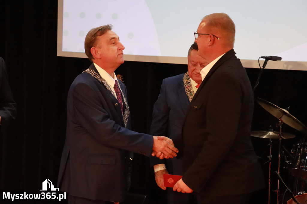 Fotorelacja I: Jubileusz 60-lecia CECH RZEMIOSŁ RÓŻNYCH MAŁEJ I ŚREDNIEJ PRZEDSIĘBIORCZOŚCI w Myszkowie