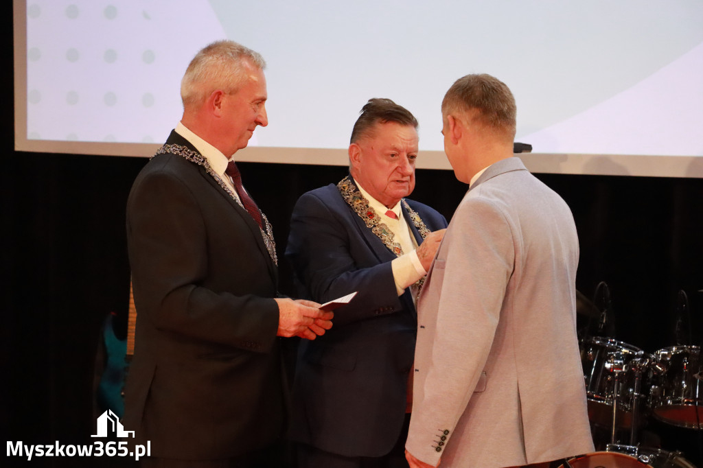 Fotorelacja I: Jubileusz 60-lecia CECH RZEMIOSŁ RÓŻNYCH MAŁEJ I ŚREDNIEJ PRZEDSIĘBIORCZOŚCI w Myszkowie