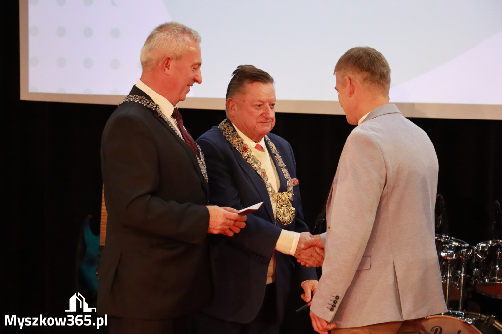 Fotorelacja I: Jubileusz 60-lecia CECH RZEMIOSŁ RÓŻNYCH MAŁEJ I ŚREDNIEJ PRZEDSIĘBIORCZOŚCI w Myszkowie