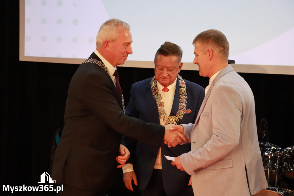 Fotorelacja I: Jubileusz 60-lecia CECH RZEMIOSŁ RÓŻNYCH MAŁEJ I ŚREDNIEJ PRZEDSIĘBIORCZOŚCI w Myszkowie