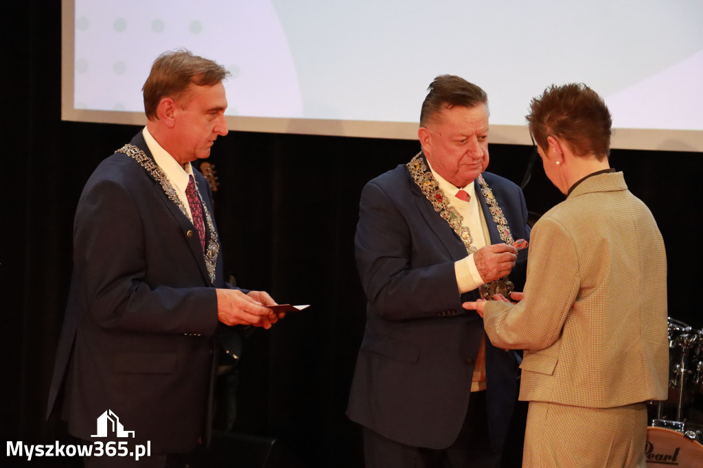 Fotorelacja I: Jubileusz 60-lecia CECH RZEMIOSŁ RÓŻNYCH MAŁEJ I ŚREDNIEJ PRZEDSIĘBIORCZOŚCI w Myszkowie