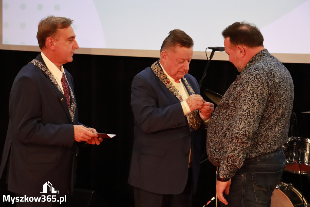 Fotorelacja I: Jubileusz 60-lecia CECH RZEMIOSŁ RÓŻNYCH MAŁEJ I ŚREDNIEJ PRZEDSIĘBIORCZOŚCI w Myszkowie