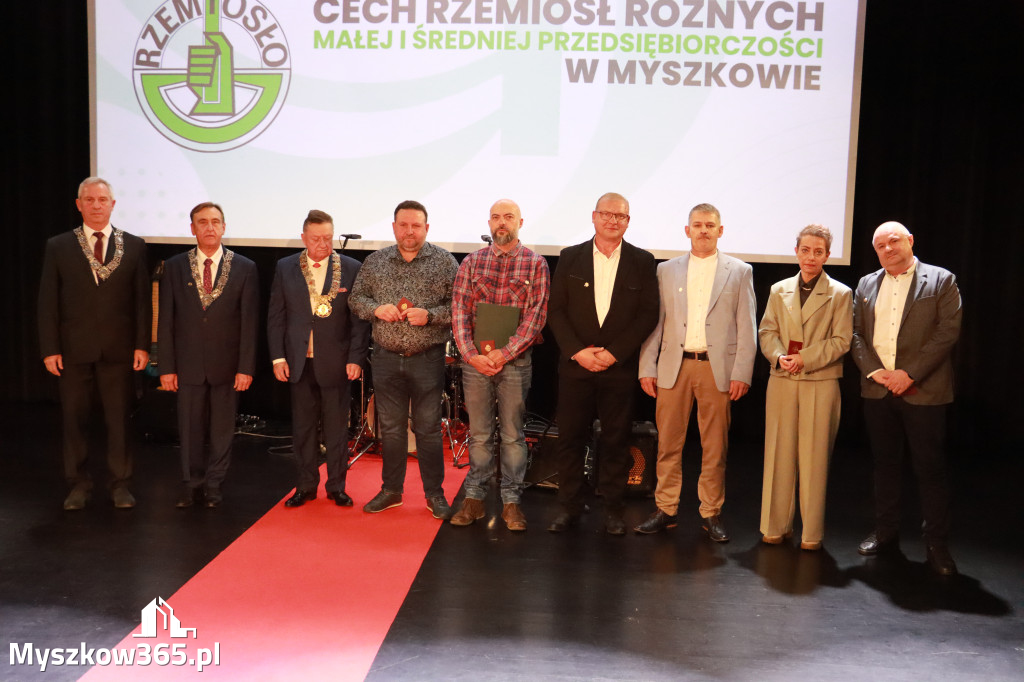 Fotorelacja I: Jubileusz 60-lecia CECH RZEMIOSŁ RÓŻNYCH MAŁEJ I ŚREDNIEJ PRZEDSIĘBIORCZOŚCI w Myszkowie
