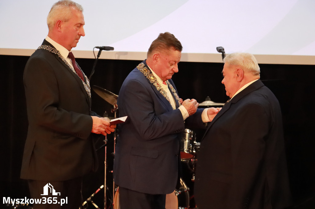 Fotorelacja I: Jubileusz 60-lecia CECH RZEMIOSŁ RÓŻNYCH MAŁEJ I ŚREDNIEJ PRZEDSIĘBIORCZOŚCI w Myszkowie