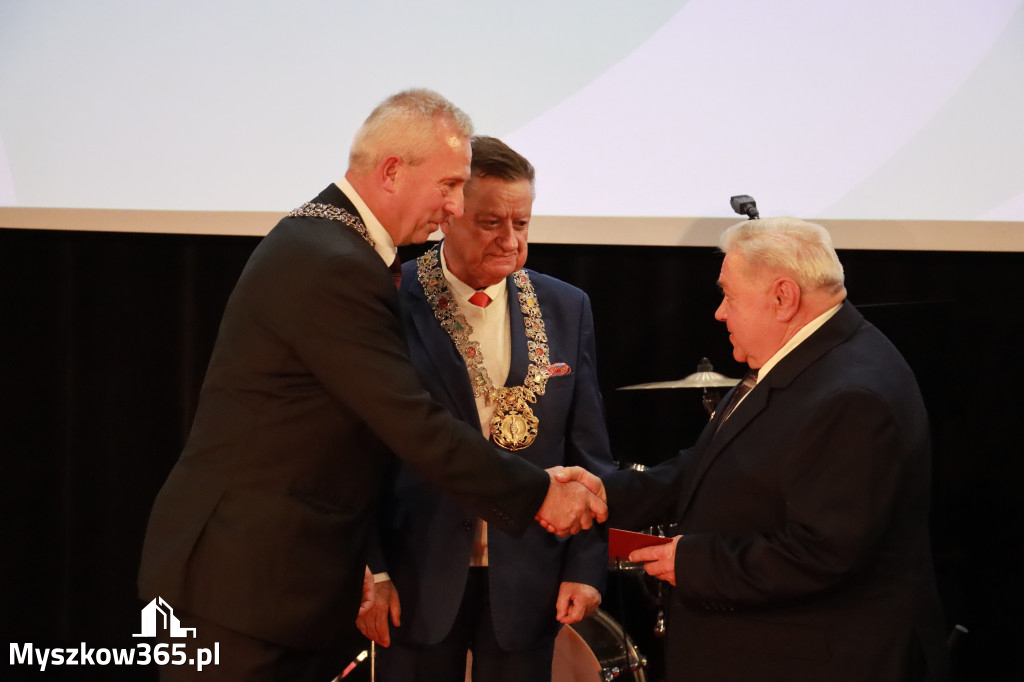 Fotorelacja I: Jubileusz 60-lecia CECH RZEMIOSŁ RÓŻNYCH MAŁEJ I ŚREDNIEJ PRZEDSIĘBIORCZOŚCI w Myszkowie