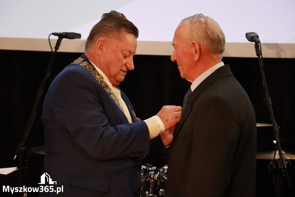 Fotorelacja I: Jubileusz 60-lecia CECH RZEMIOSŁ RÓŻNYCH MAŁEJ I ŚREDNIEJ PRZEDSIĘBIORCZOŚCI w Myszkowie