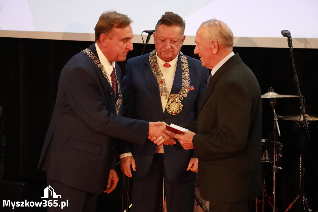 Fotorelacja I: Jubileusz 60-lecia CECH RZEMIOSŁ RÓŻNYCH MAŁEJ I ŚREDNIEJ PRZEDSIĘBIORCZOŚCI w Myszkowie