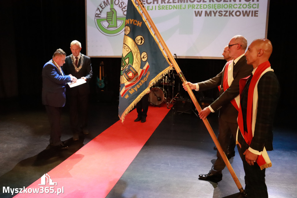 Fotorelacja II: Jubileusz 60-lecia CECH RZEMIOSŁ RÓŻNYCH MAŁEJ I ŚREDNIEJ PRZEDSIĘBIORCZOŚCI w Myszkowie