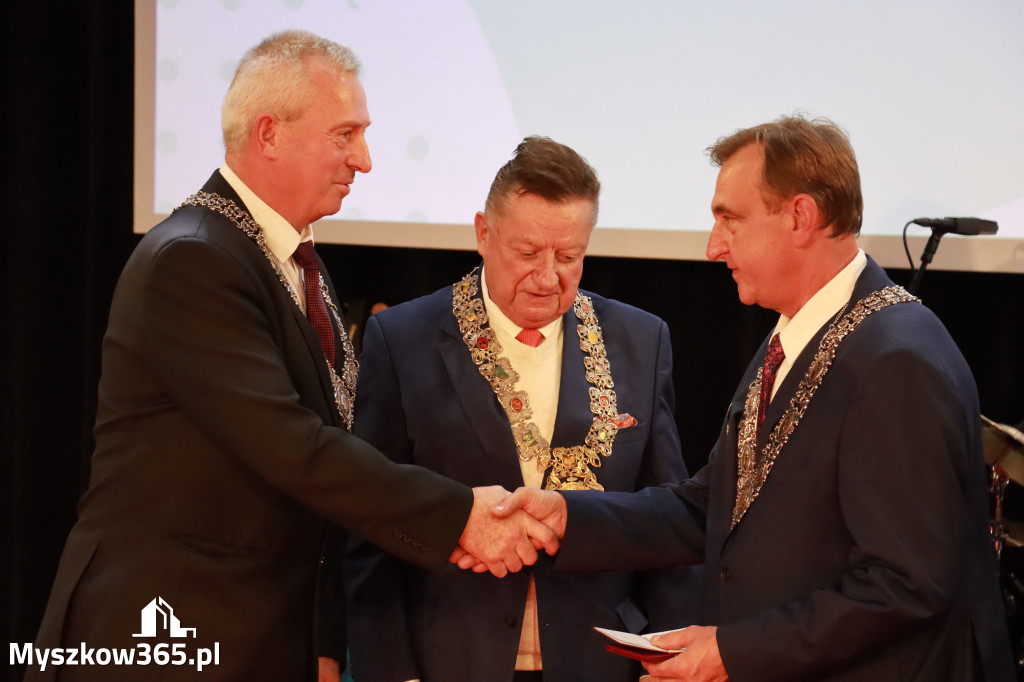 Fotorelacja II: Jubileusz 60-lecia CECH RZEMIOSŁ RÓŻNYCH MAŁEJ I ŚREDNIEJ PRZEDSIĘBIORCZOŚCI w Myszkowie