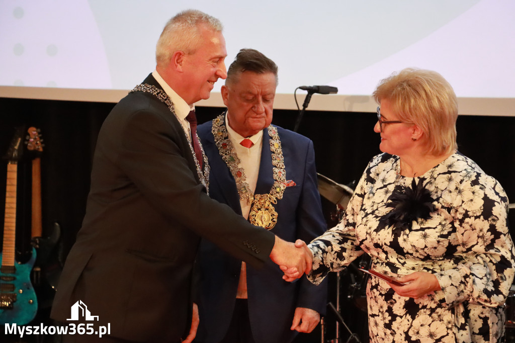 Fotorelacja II: Jubileusz 60-lecia CECH RZEMIOSŁ RÓŻNYCH MAŁEJ I ŚREDNIEJ PRZEDSIĘBIORCZOŚCI w Myszkowie