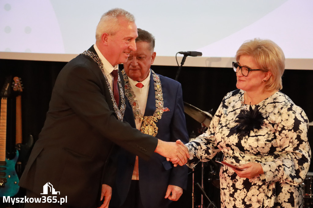 Fotorelacja II: Jubileusz 60-lecia CECH RZEMIOSŁ RÓŻNYCH MAŁEJ I ŚREDNIEJ PRZEDSIĘBIORCZOŚCI w Myszkowie