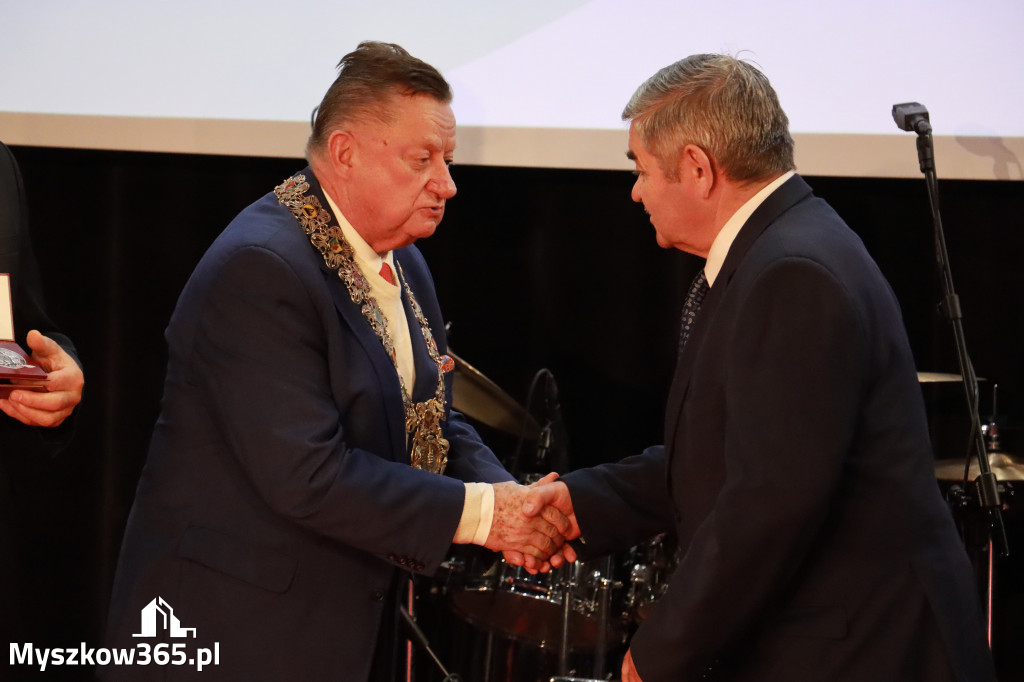 Fotorelacja II: Jubileusz 60-lecia CECH RZEMIOSŁ RÓŻNYCH MAŁEJ I ŚREDNIEJ PRZEDSIĘBIORCZOŚCI w Myszkowie