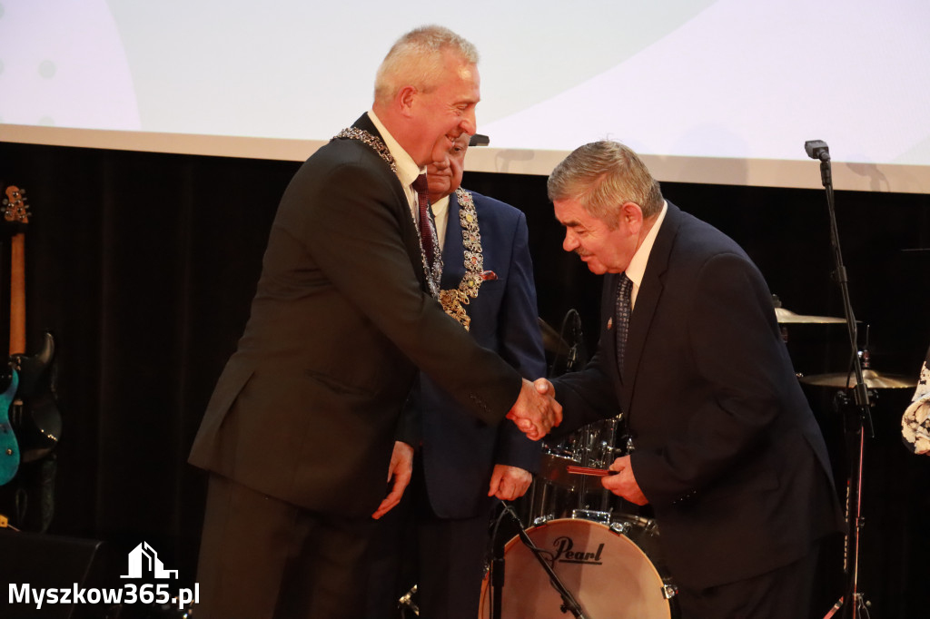 Fotorelacja II: Jubileusz 60-lecia CECH RZEMIOSŁ RÓŻNYCH MAŁEJ I ŚREDNIEJ PRZEDSIĘBIORCZOŚCI w Myszkowie