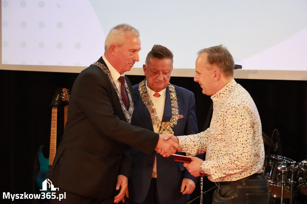 Fotorelacja II: Jubileusz 60-lecia CECH RZEMIOSŁ RÓŻNYCH MAŁEJ I ŚREDNIEJ PRZEDSIĘBIORCZOŚCI w Myszkowie
