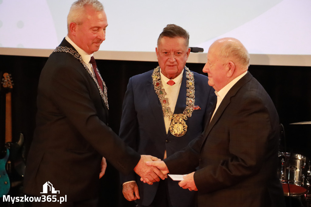 Fotorelacja II: Jubileusz 60-lecia CECH RZEMIOSŁ RÓŻNYCH MAŁEJ I ŚREDNIEJ PRZEDSIĘBIORCZOŚCI w Myszkowie
