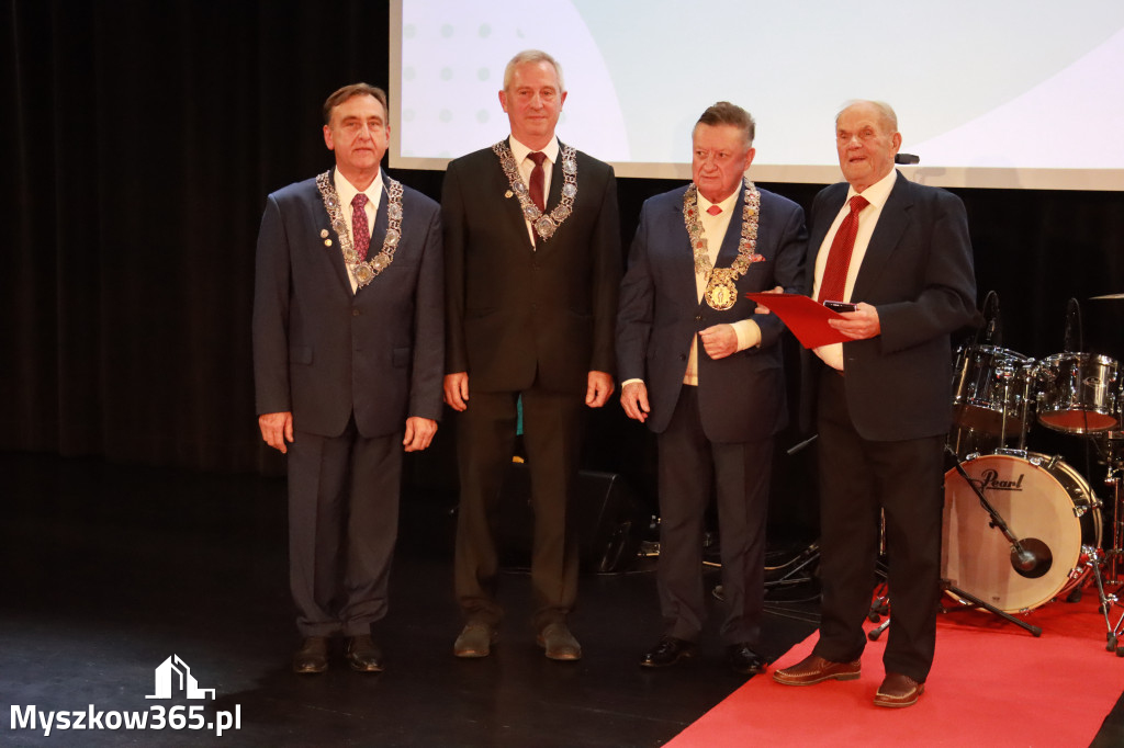 Fotorelacja II: Jubileusz 60-lecia CECH RZEMIOSŁ RÓŻNYCH MAŁEJ I ŚREDNIEJ PRZEDSIĘBIORCZOŚCI w Myszkowie