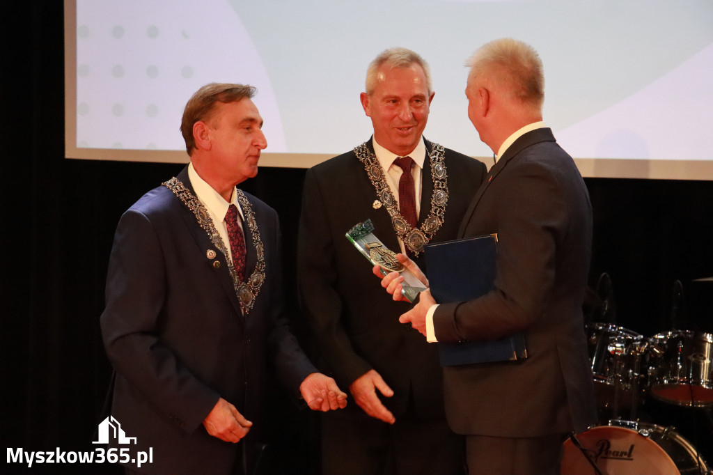 Fotorelacja II: Jubileusz 60-lecia CECH RZEMIOSŁ RÓŻNYCH MAŁEJ I ŚREDNIEJ PRZEDSIĘBIORCZOŚCI w Myszkowie