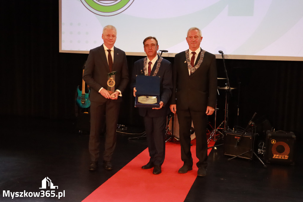 Fotorelacja II: Jubileusz 60-lecia CECH RZEMIOSŁ RÓŻNYCH MAŁEJ I ŚREDNIEJ PRZEDSIĘBIORCZOŚCI w Myszkowie