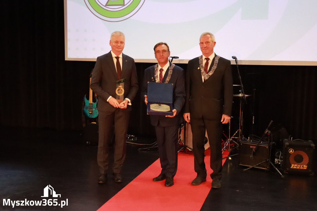 Fotorelacja II: Jubileusz 60-lecia CECH RZEMIOSŁ RÓŻNYCH MAŁEJ I ŚREDNIEJ PRZEDSIĘBIORCZOŚCI w Myszkowie