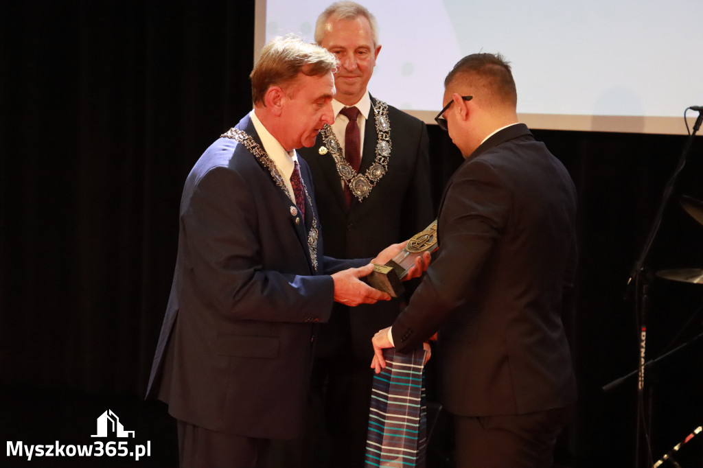 Fotorelacja II: Jubileusz 60-lecia CECH RZEMIOSŁ RÓŻNYCH MAŁEJ I ŚREDNIEJ PRZEDSIĘBIORCZOŚCI w Myszkowie