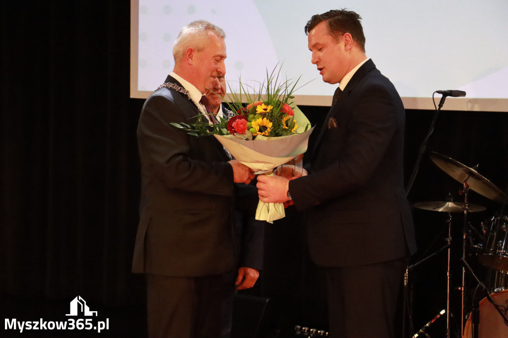 Fotorelacja II: Jubileusz 60-lecia CECH RZEMIOSŁ RÓŻNYCH MAŁEJ I ŚREDNIEJ PRZEDSIĘBIORCZOŚCI w Myszkowie