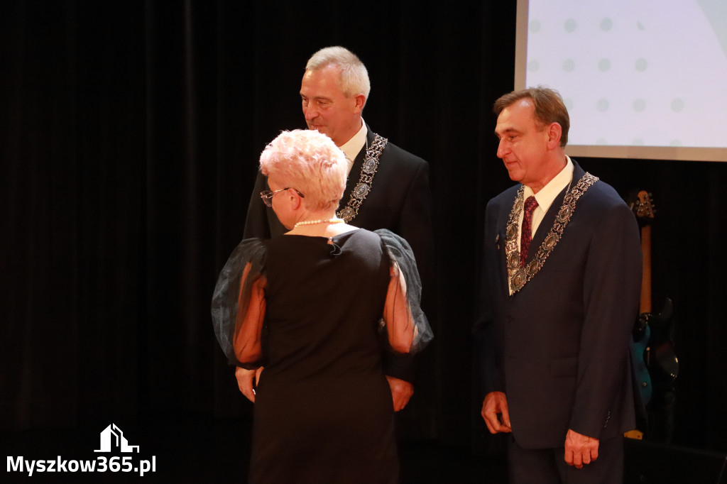 Fotorelacja II: Jubileusz 60-lecia CECH RZEMIOSŁ RÓŻNYCH MAŁEJ I ŚREDNIEJ PRZEDSIĘBIORCZOŚCI w Myszkowie