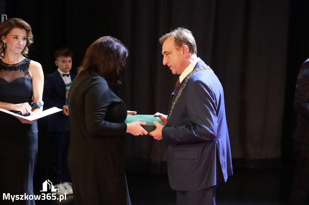 Fotorelacja II: Jubileusz 60-lecia CECH RZEMIOSŁ RÓŻNYCH MAŁEJ I ŚREDNIEJ PRZEDSIĘBIORCZOŚCI w Myszkowie