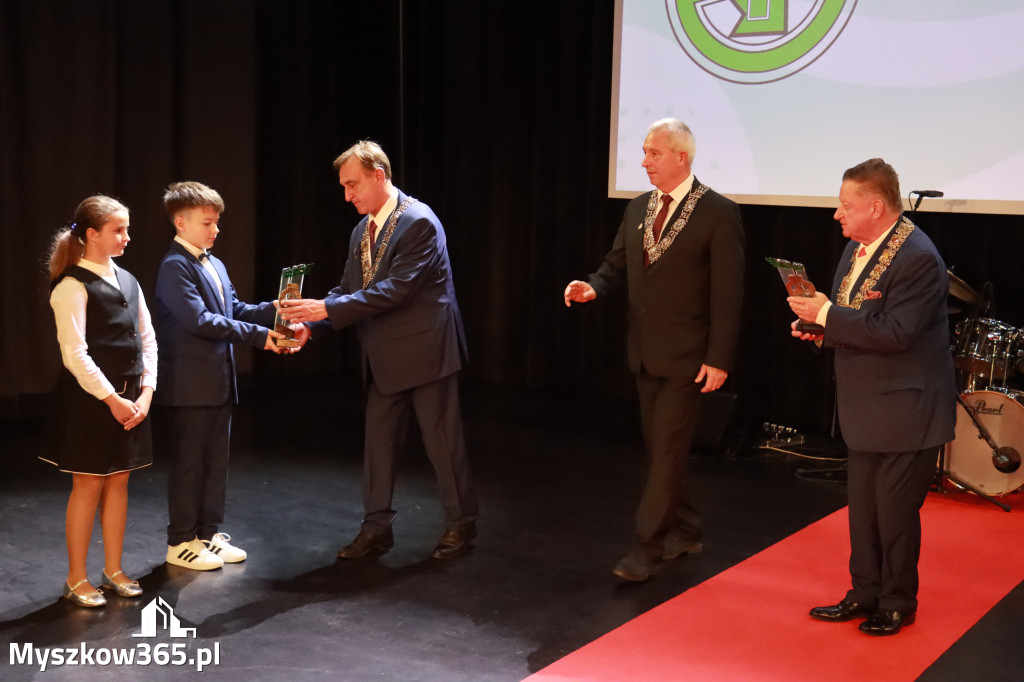 Fotorelacja II: Jubileusz 60-lecia CECH RZEMIOSŁ RÓŻNYCH MAŁEJ I ŚREDNIEJ PRZEDSIĘBIORCZOŚCI w Myszkowie