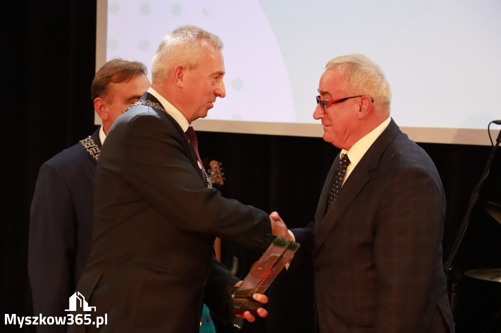 Fotorelacja II: Jubileusz 60-lecia CECH RZEMIOSŁ RÓŻNYCH MAŁEJ I ŚREDNIEJ PRZEDSIĘBIORCZOŚCI w Myszkowie