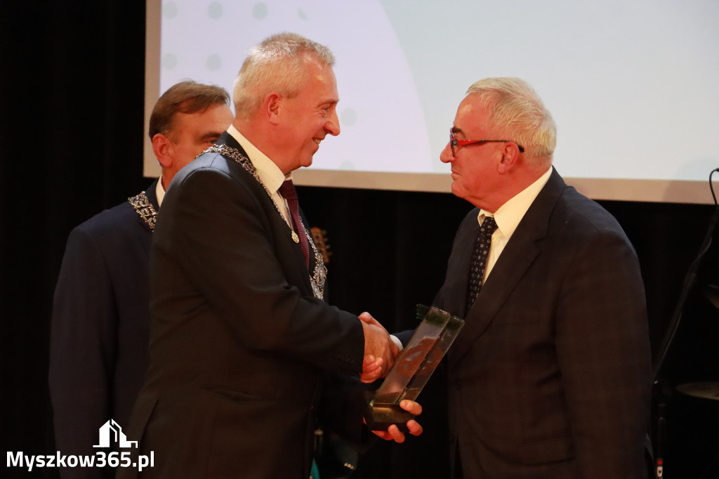 Fotorelacja II: Jubileusz 60-lecia CECH RZEMIOSŁ RÓŻNYCH MAŁEJ I ŚREDNIEJ PRZEDSIĘBIORCZOŚCI w Myszkowie