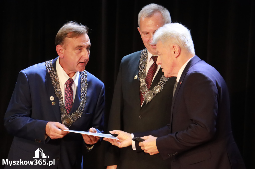 Fotorelacja III: Jubileusz 60-lecia CECH RZEMIOSŁ RÓŻNYCH MAŁEJ I ŚREDNIEJ PRZEDSIĘBIORCZOŚCI w Myszkowie