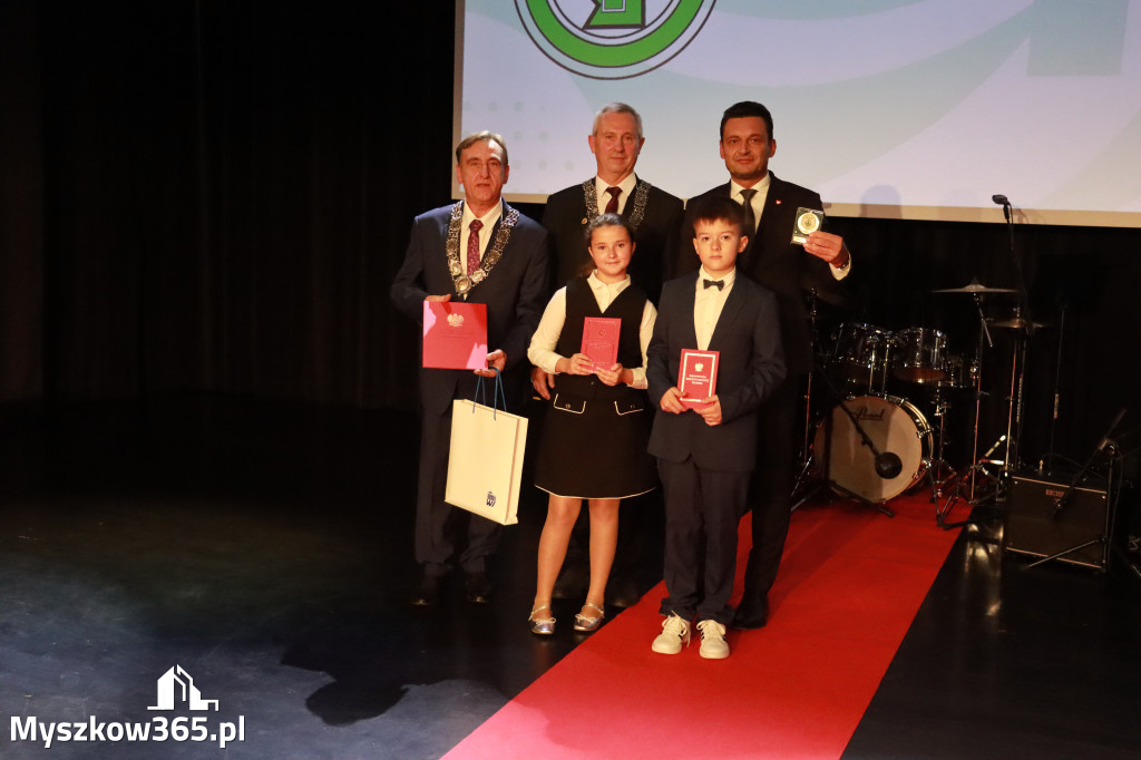 Fotorelacja III: Jubileusz 60-lecia CECH RZEMIOSŁ RÓŻNYCH MAŁEJ I ŚREDNIEJ PRZEDSIĘBIORCZOŚCI w Myszkowie