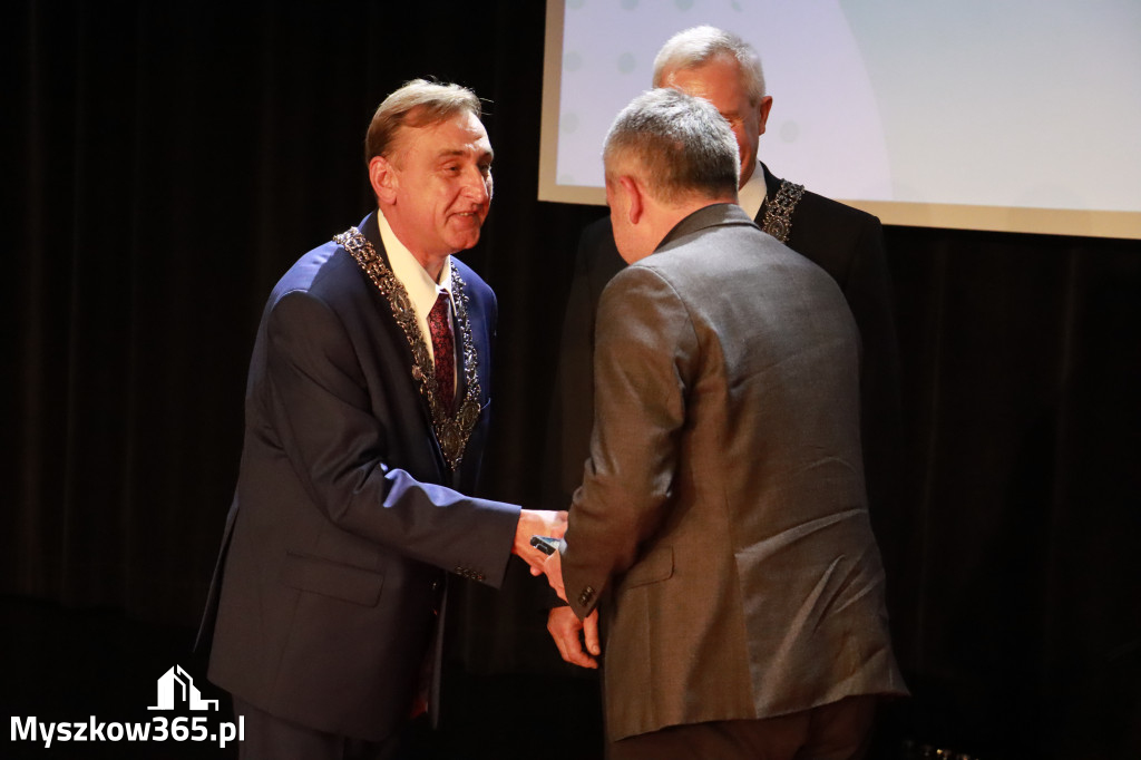 Fotorelacja III: Jubileusz 60-lecia CECH RZEMIOSŁ RÓŻNYCH MAŁEJ I ŚREDNIEJ PRZEDSIĘBIORCZOŚCI w Myszkowie