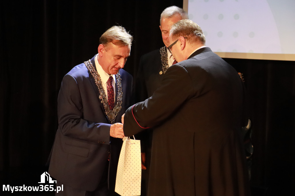 Fotorelacja III: Jubileusz 60-lecia CECH RZEMIOSŁ RÓŻNYCH MAŁEJ I ŚREDNIEJ PRZEDSIĘBIORCZOŚCI w Myszkowie