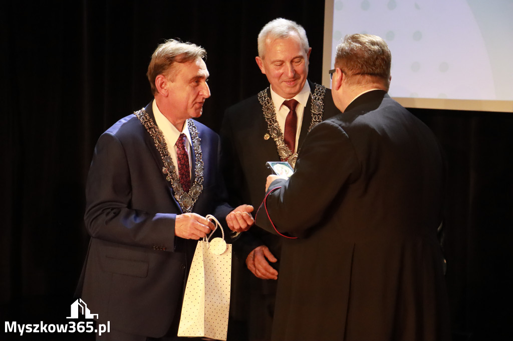 Fotorelacja III: Jubileusz 60-lecia CECH RZEMIOSŁ RÓŻNYCH MAŁEJ I ŚREDNIEJ PRZEDSIĘBIORCZOŚCI w Myszkowie