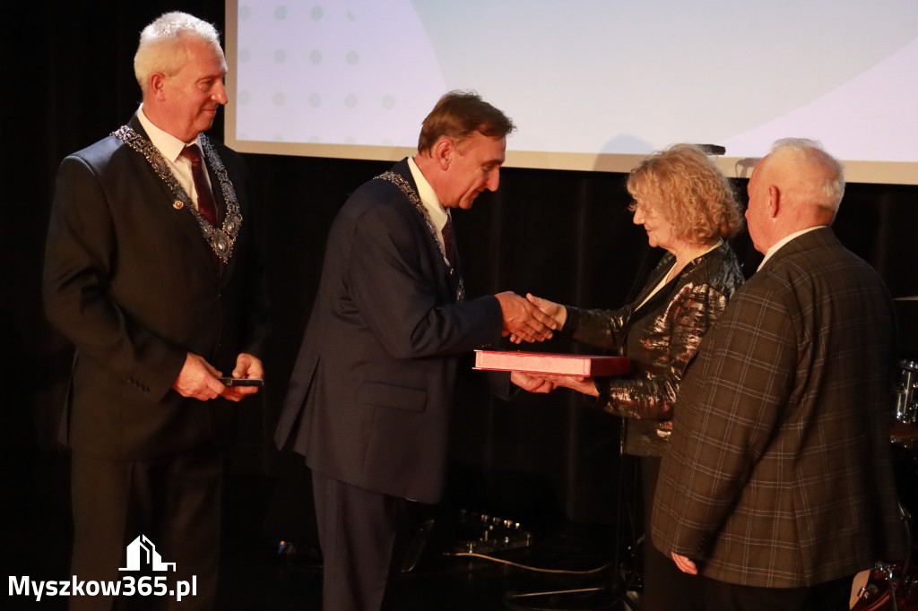 Fotorelacja III: Jubileusz 60-lecia CECH RZEMIOSŁ RÓŻNYCH MAŁEJ I ŚREDNIEJ PRZEDSIĘBIORCZOŚCI w Myszkowie
