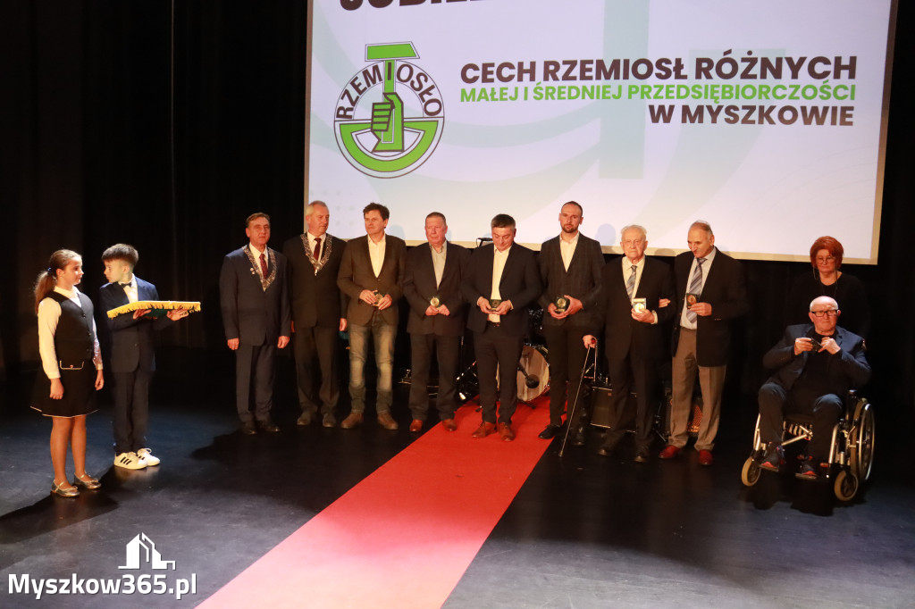 Fotorelacja III: Jubileusz 60-lecia CECH RZEMIOSŁ RÓŻNYCH MAŁEJ I ŚREDNIEJ PRZEDSIĘBIORCZOŚCI w Myszkowie