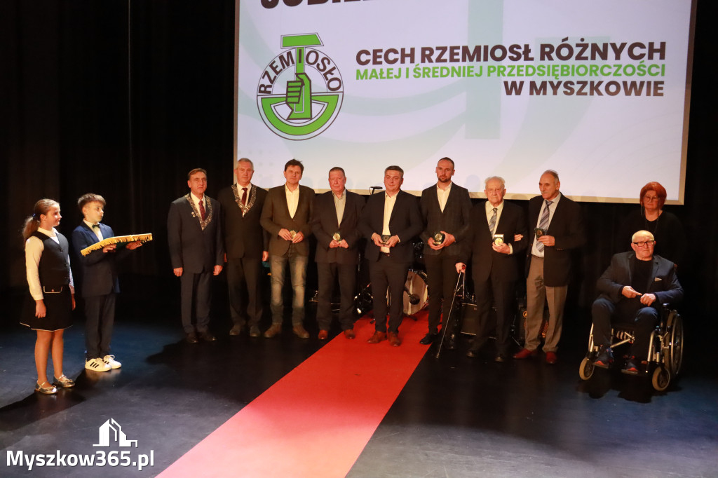 Fotorelacja III: Jubileusz 60-lecia CECH RZEMIOSŁ RÓŻNYCH MAŁEJ I ŚREDNIEJ PRZEDSIĘBIORCZOŚCI w Myszkowie