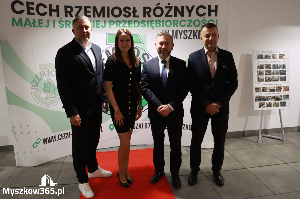 Fotorelacja III: Jubileusz 60-lecia CECH RZEMIOSŁ RÓŻNYCH MAŁEJ I ŚREDNIEJ PRZEDSIĘBIORCZOŚCI w Myszkowie