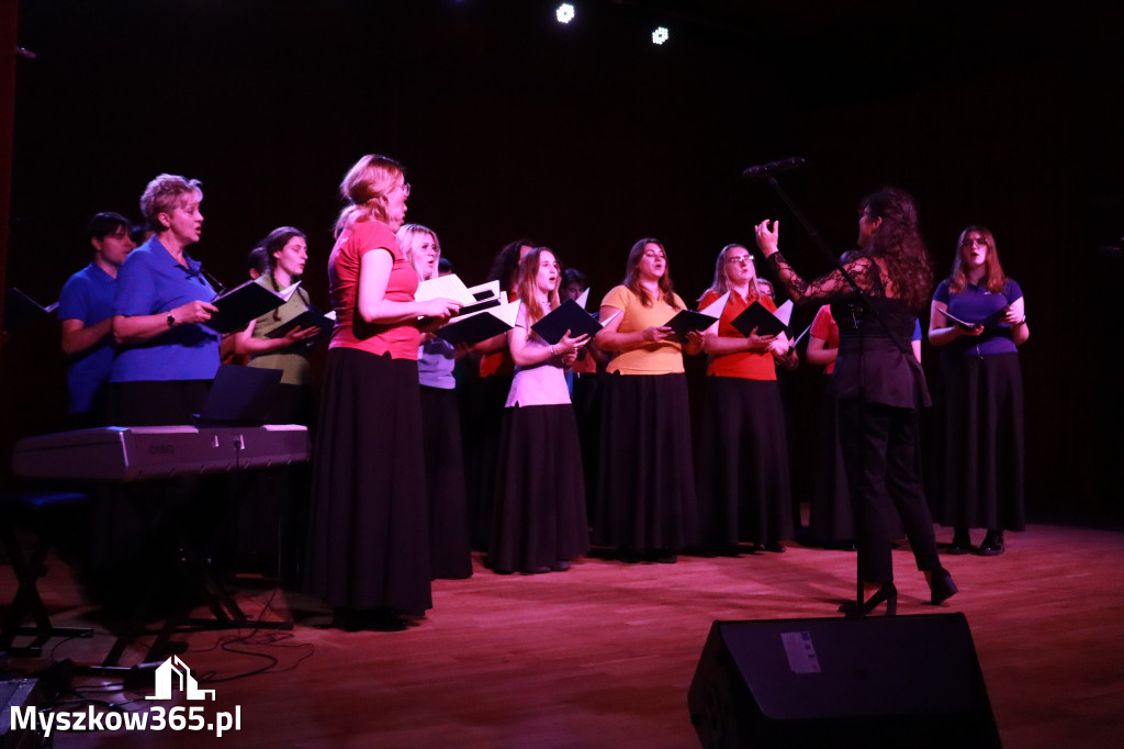 Fotorelacja I: XIV Międzynarodowy Festiwal Chóralnej Pieśni Maryjnej w Koziegłowach