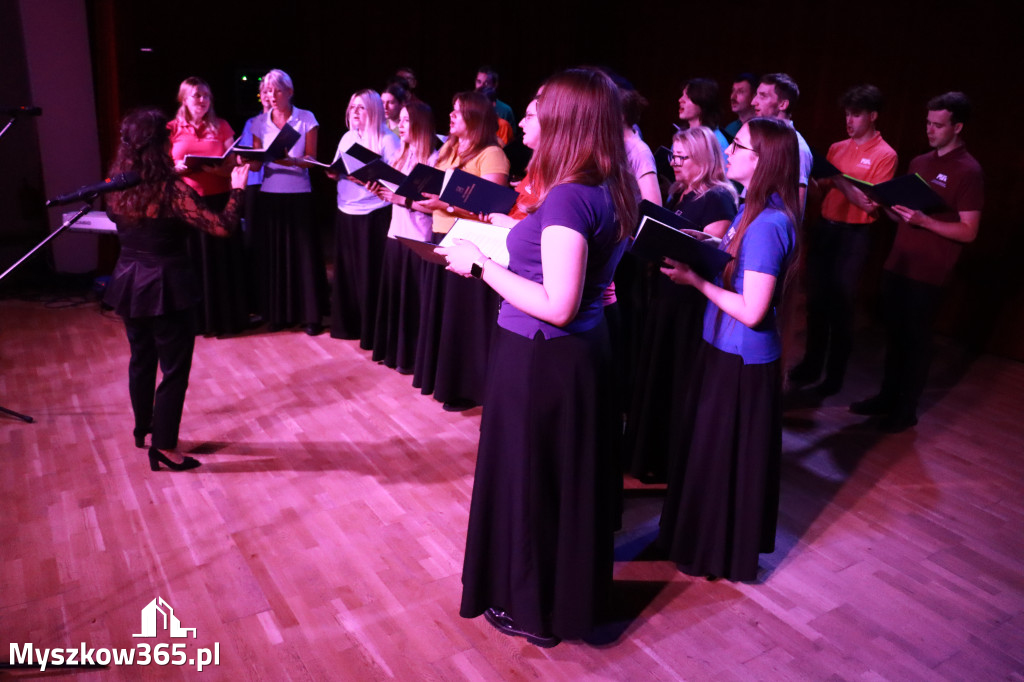 Fotorelacja I: XIV Międzynarodowy Festiwal Chóralnej Pieśni Maryjnej w Koziegłowach
