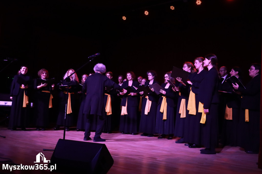 Fotorelacja I: XIV Międzynarodowy Festiwal Chóralnej Pieśni Maryjnej w Koziegłowach